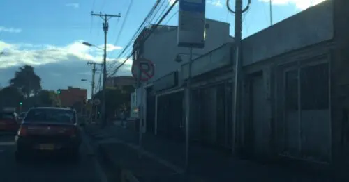 PARADERO SITP BARRIO AUTOPISTA MEDELLIN  075A04